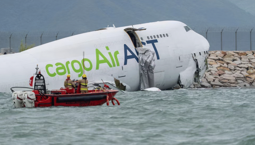 Hong Kong cargo plane accident