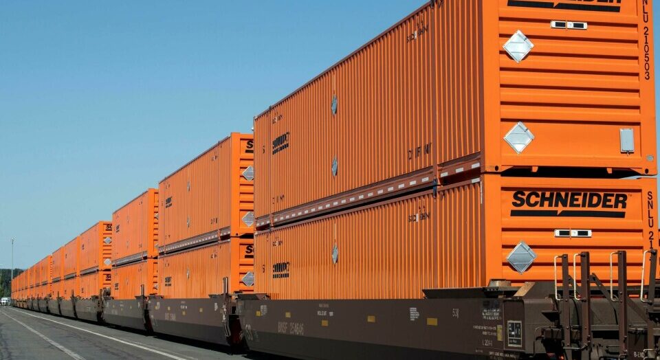 Schneider Fast Track Rail