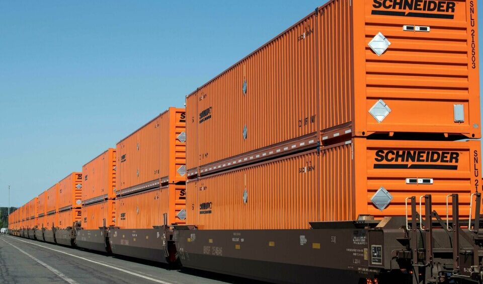 Schneider Fast Track Rail