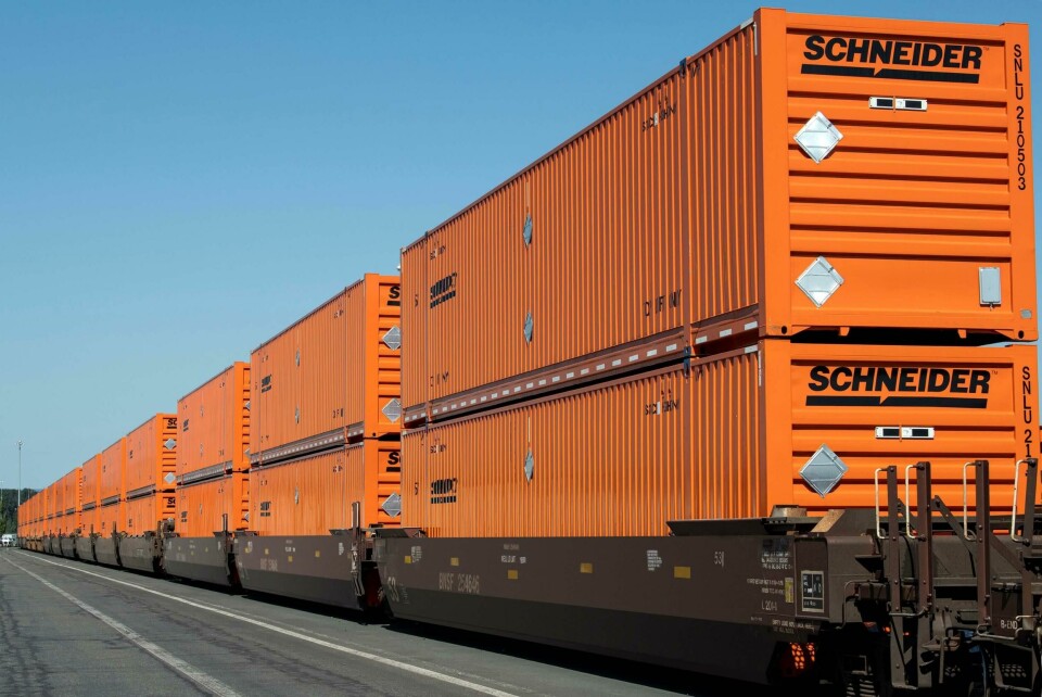 Schneider Fast Track Rail
