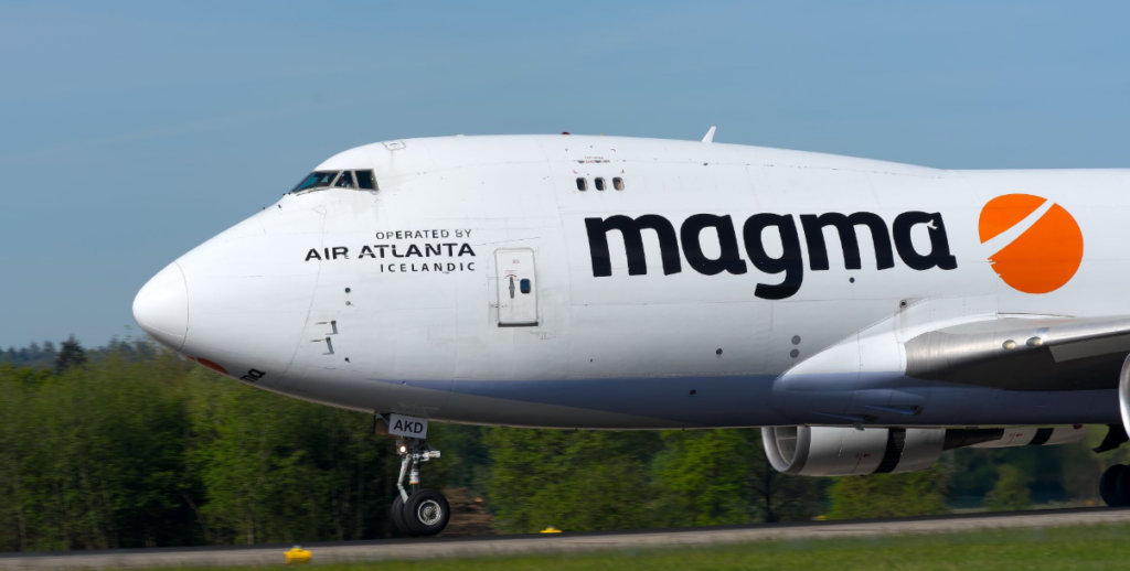 Boeing 747 cargo airline investment
