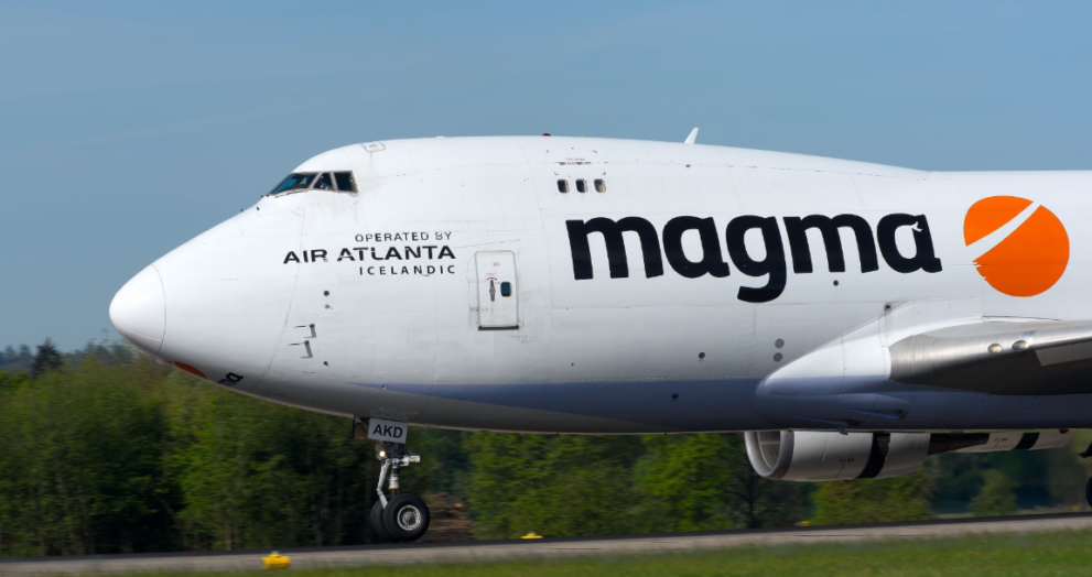 Boeing 747 cargo airline investment